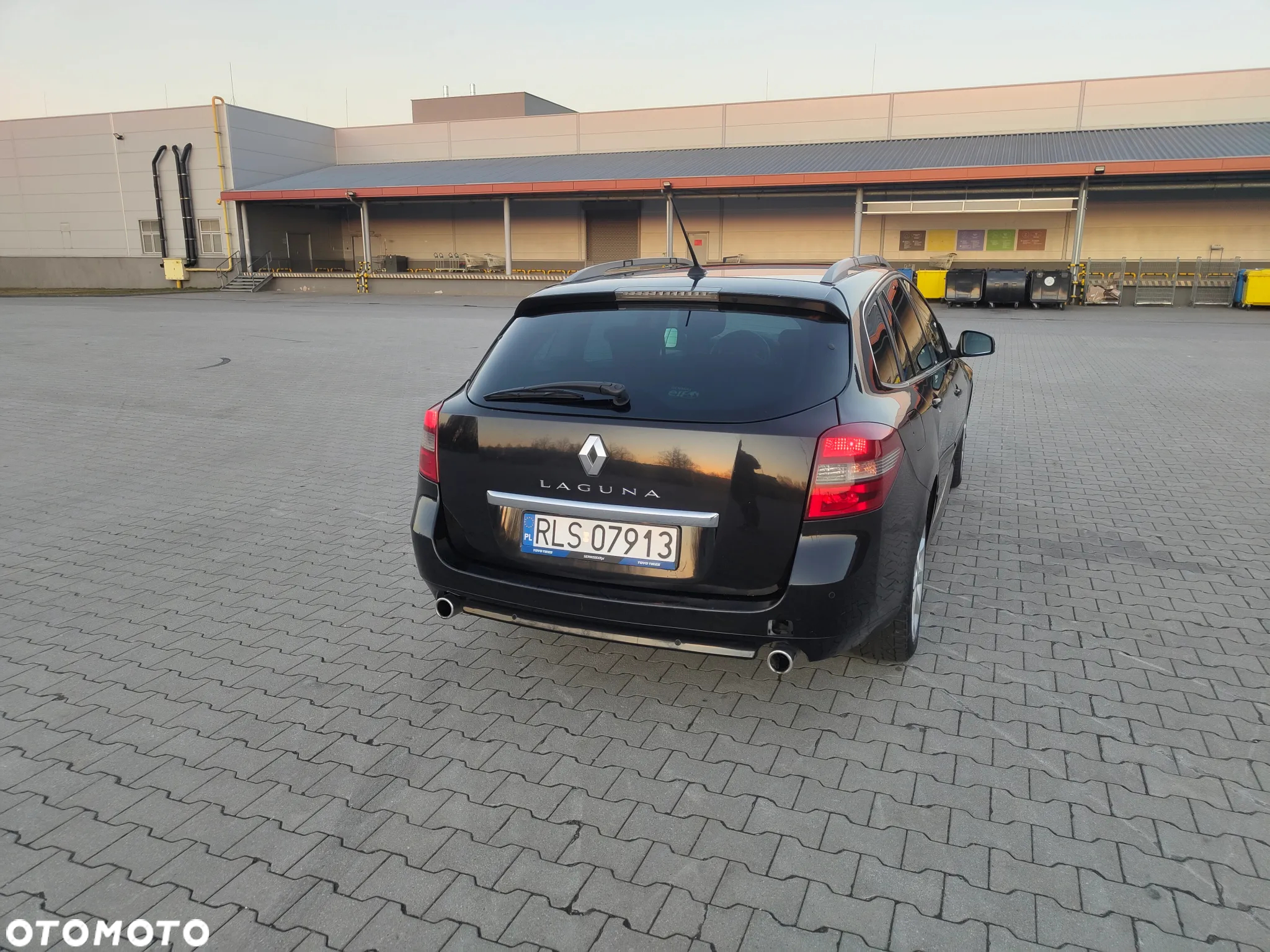 Renault Laguna 2.0 dCi Initiale - 4