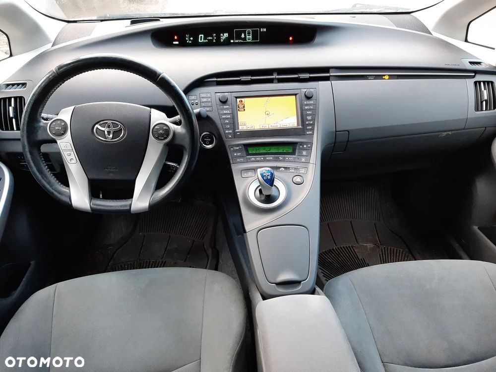 Toyota Prius - 11