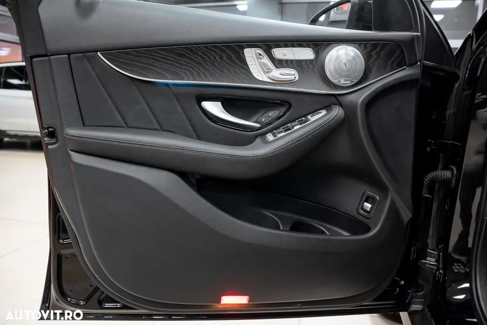 Mercedes-Benz GLC 250 d 4Matic 9G-TRONIC AMG Line - 26