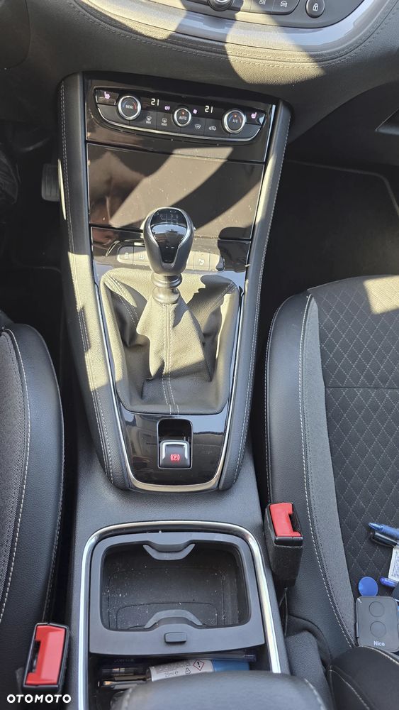 Opel Grandland X 1.2 T Innovation S&S - 16