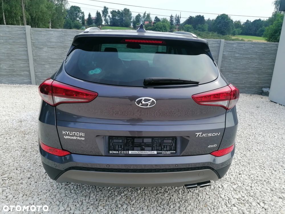 Hyundai Tucson 2.0 CRDI 4WD Style - 6