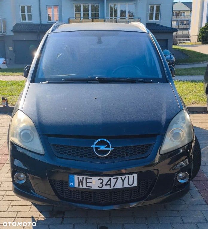Opel Zafira - 1