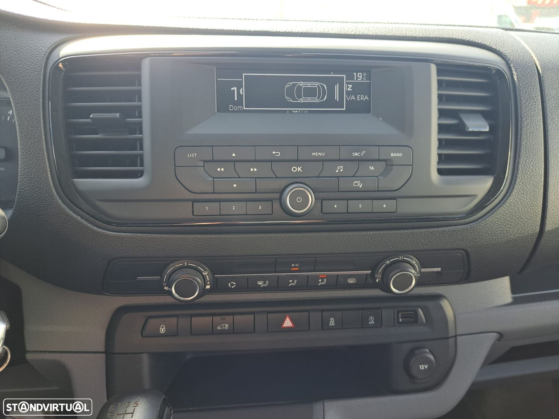 Citroën Jumpy 2.0 BlueHDi 145 Longa - 17
