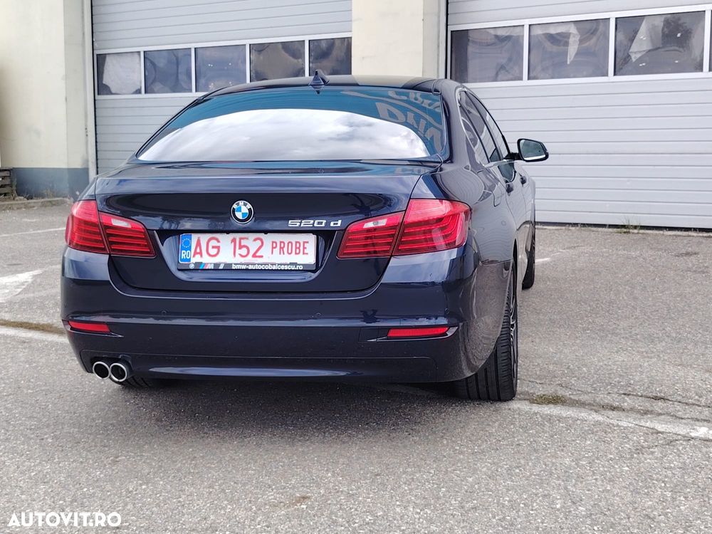 BMW Seria 5 520d Touring Luxury Line - 10
