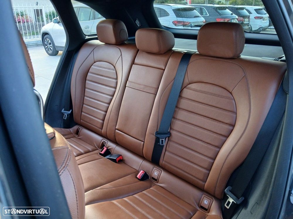 Mercedes-Benz GLC 300 de 4Matic 9G-TRONIC AMG Line - 13