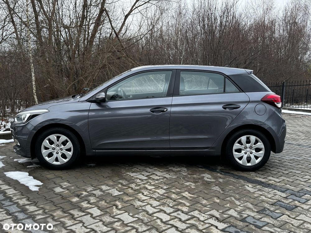 Hyundai i20 blue 1.2 Classic - 8