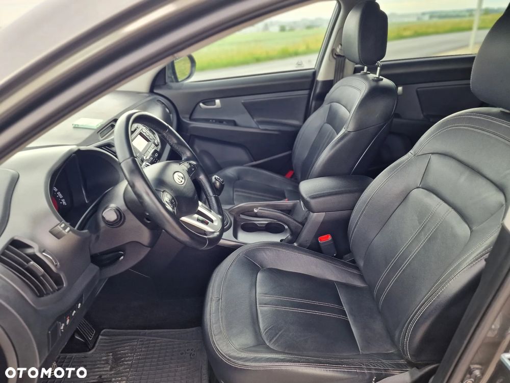 Kia Sportage 1.7 CRDI 2WD ISG Dream-Team Edition - 19
