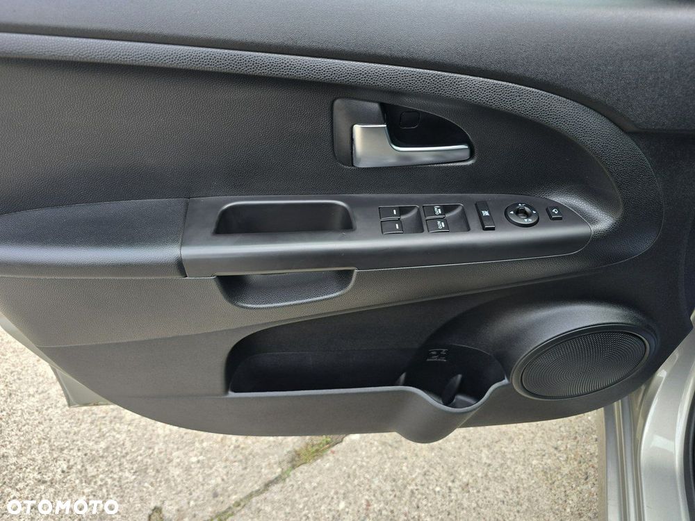 Kia Venga 1.6 Business Line - 9