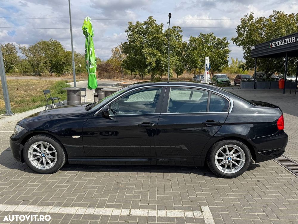 BMW Seria 3 318d - 4