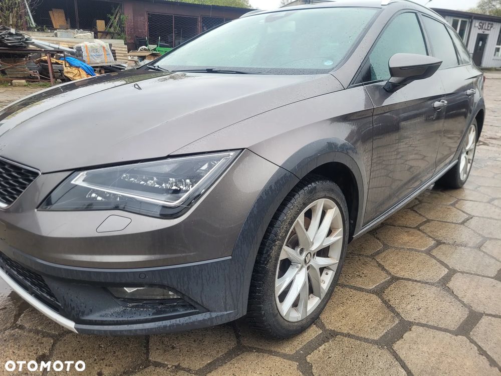 Seat Leon 2.0 TDI DPF Start&Stop DSG XCELLENCE - 14