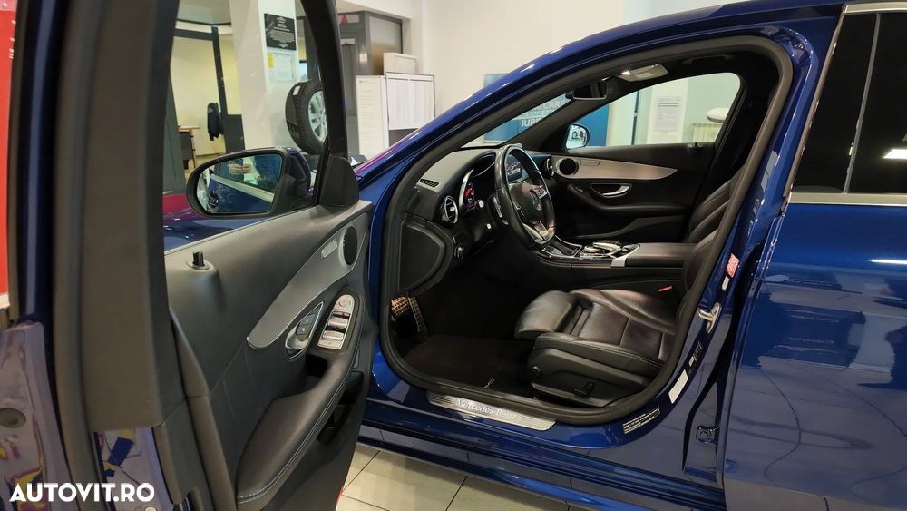 Mercedes-Benz C 200 4Matic 9G-TRONIC AMG Line - 10