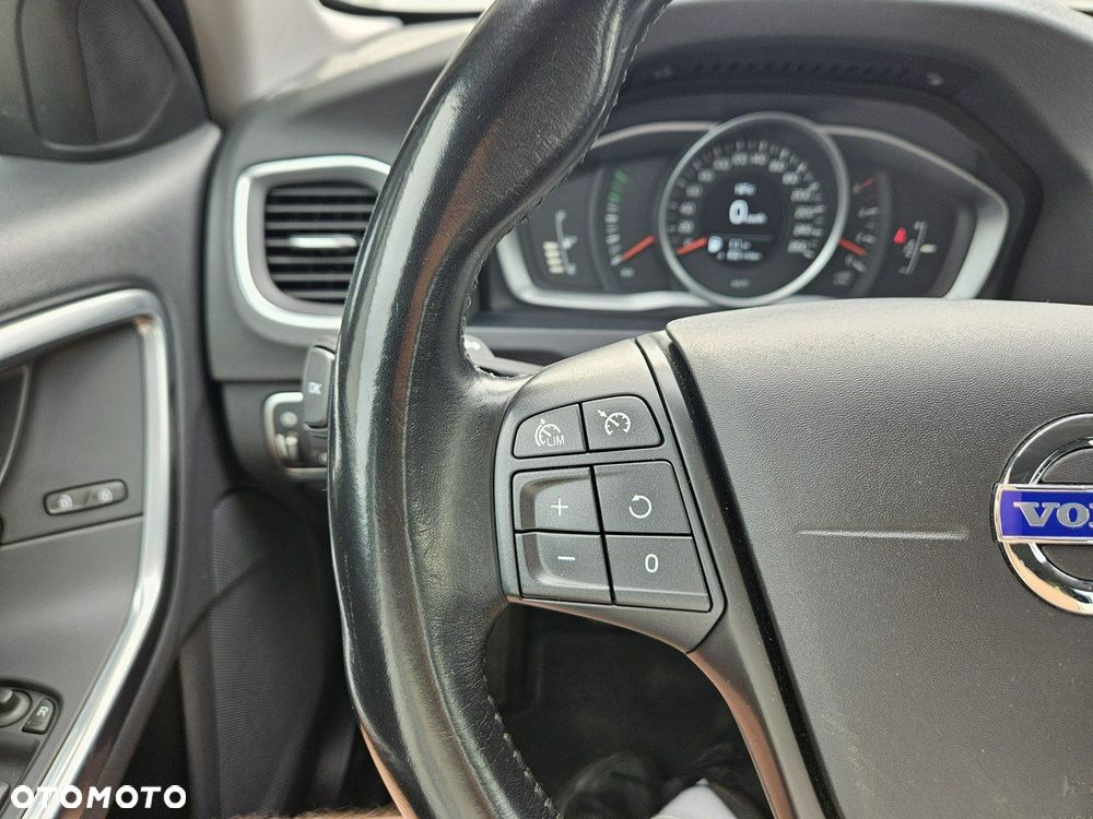 Volvo V60 D2 Kinetic - 36