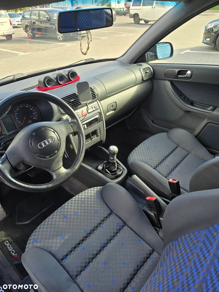 Audi A3 1.8T Attraction - 8