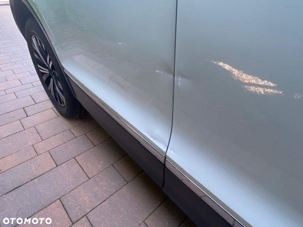 Volkswagen Tiguan - 10