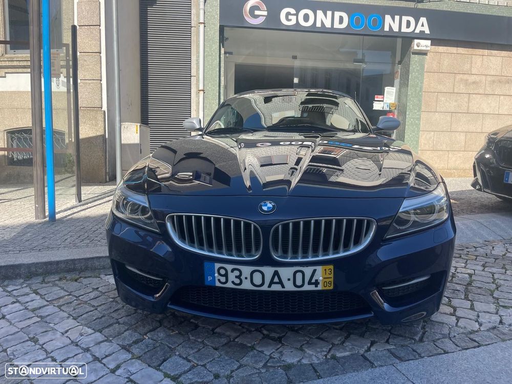 BMW Z4 35 is Auto - 2