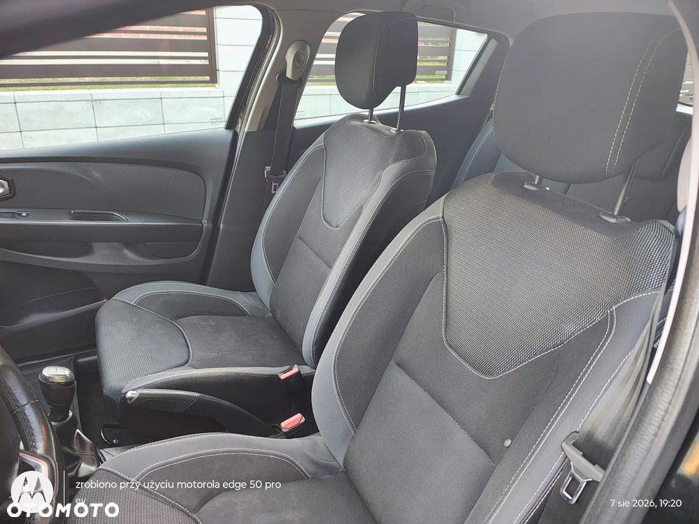 Renault Clio - 12