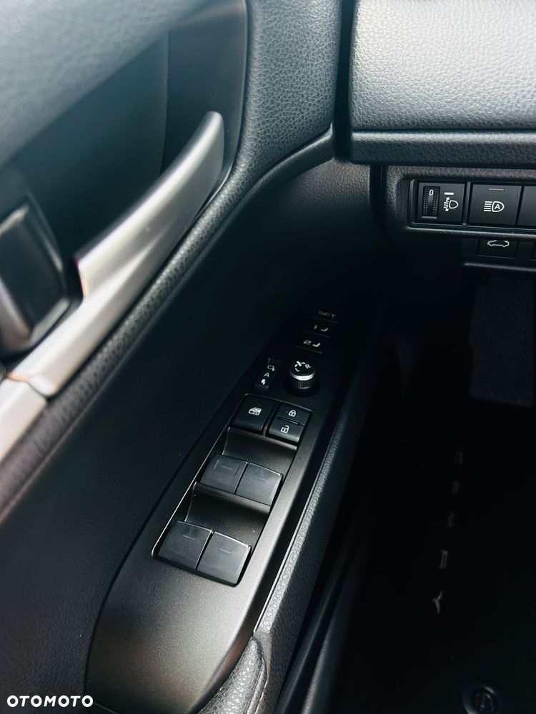 Toyota Camry 2.5 Hybrid Executive CVT - 20