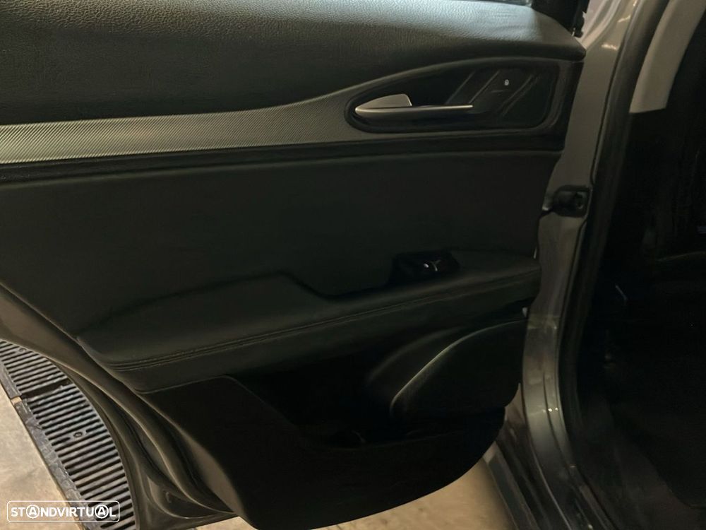 Alfa Romeo Stelvio 2.2 D Super AT8 - 20