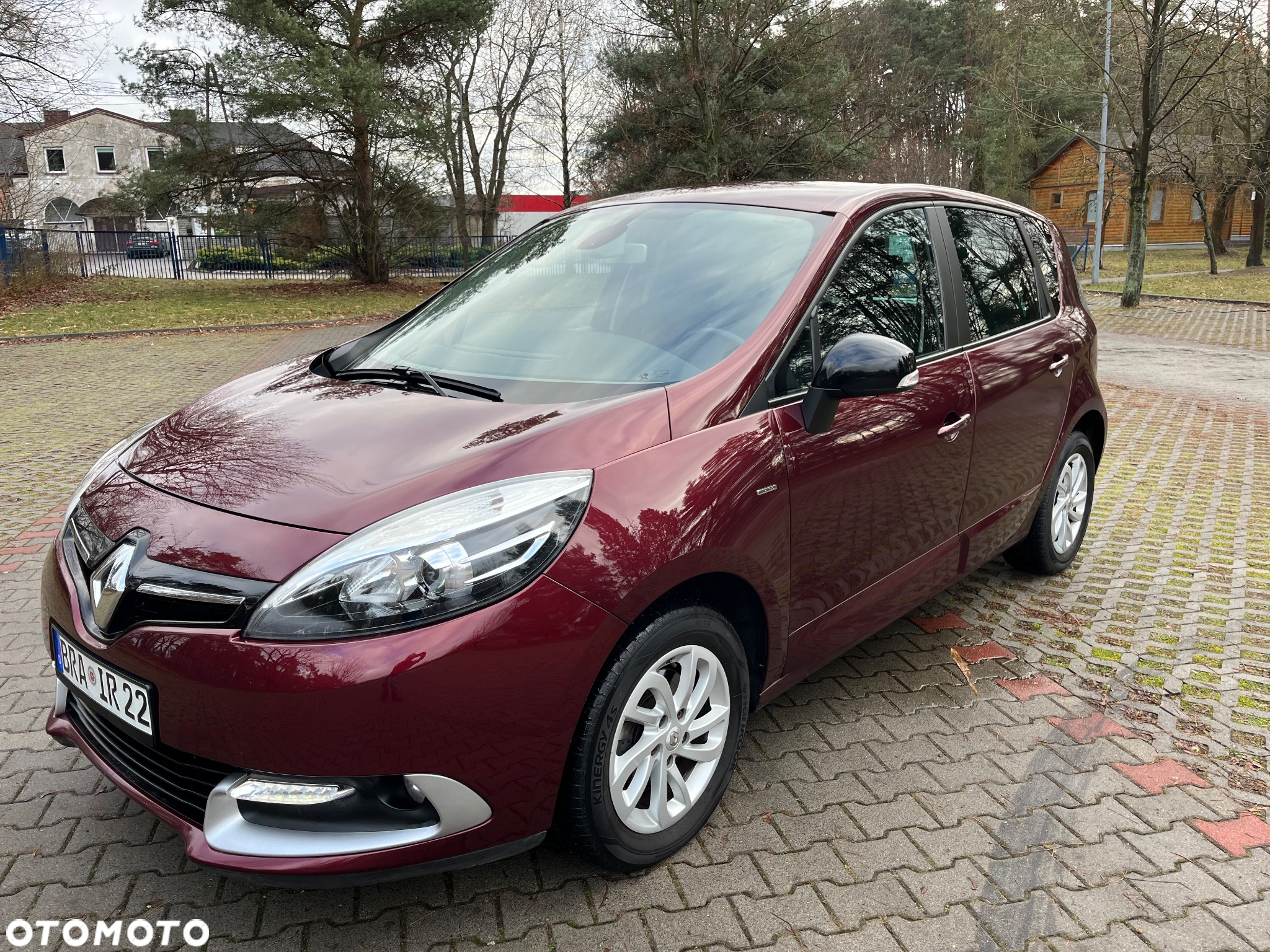 Renault Scenic ENERGY TCe 130 BOSE EDITION - 31