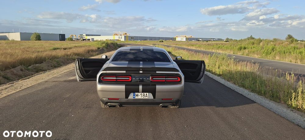 Dodge Challenger 5.7 R/T - 36