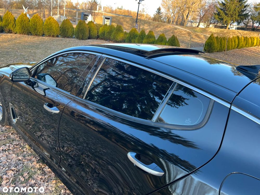 Kia Stinger 2.0 T-GDI L - 32