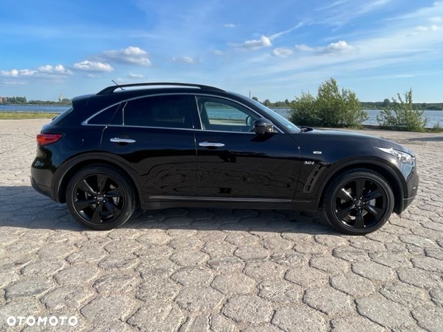 Infiniti QX70 3.0d S Premium - 6