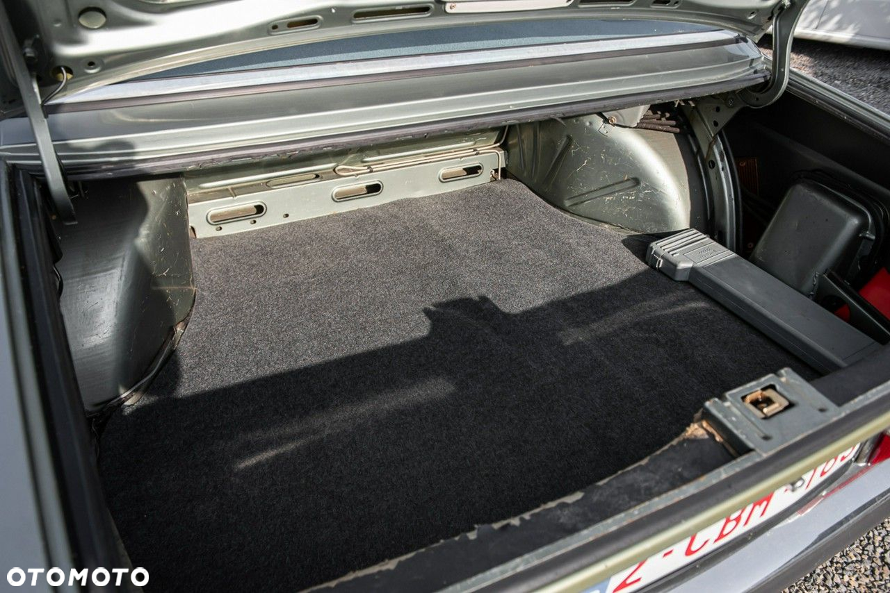 BMW Seria 5 518 i - 21
