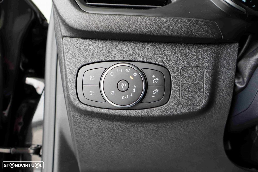 Ford Focus 1.5 TDCi ECOBlue Connected Aut. - 14