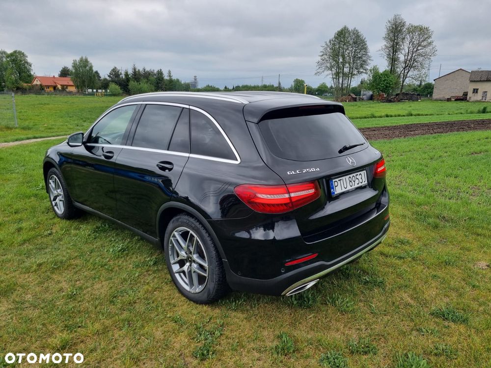 Mercedes-Benz GLC 250 d 4Matic 9G-TRONIC AMG Line - 4