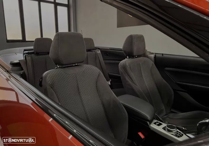 BMW 220 d Cabrio Pack M Auto - 9
