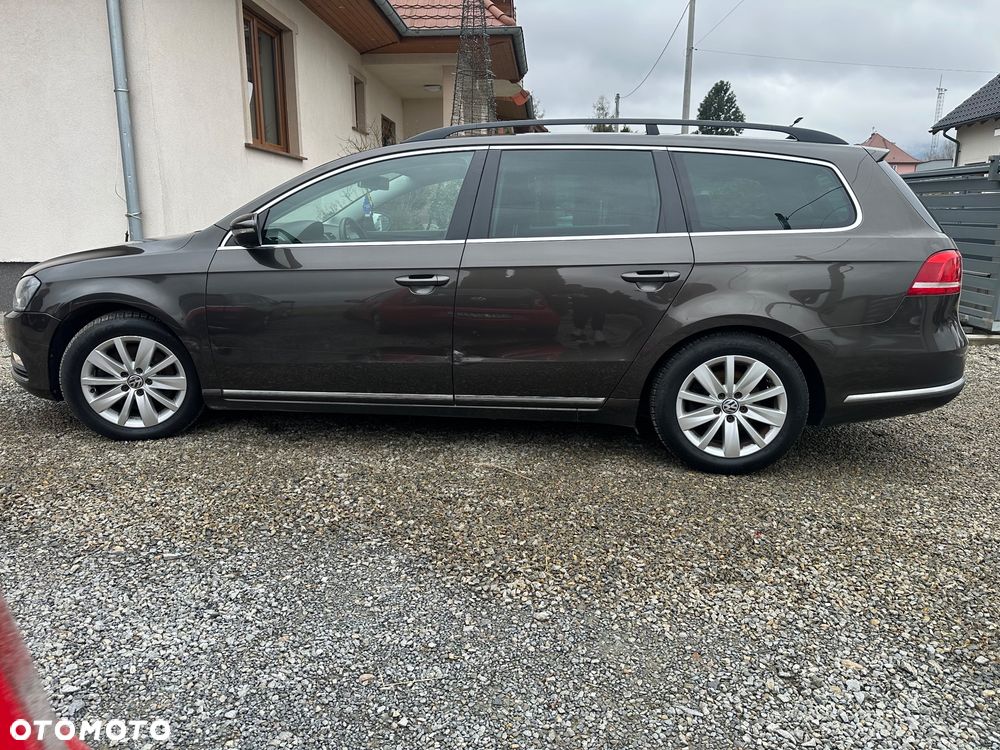 Volkswagen Passat 2.0 TDI Comfortline - 11