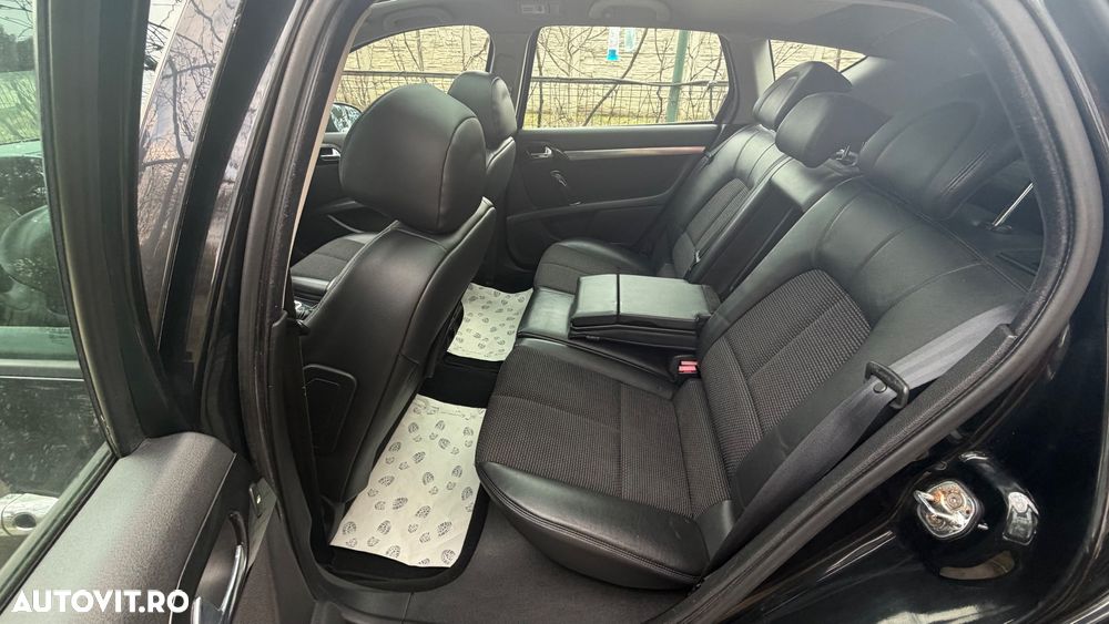 Peugeot 407 HDi 140 Platinum - 40