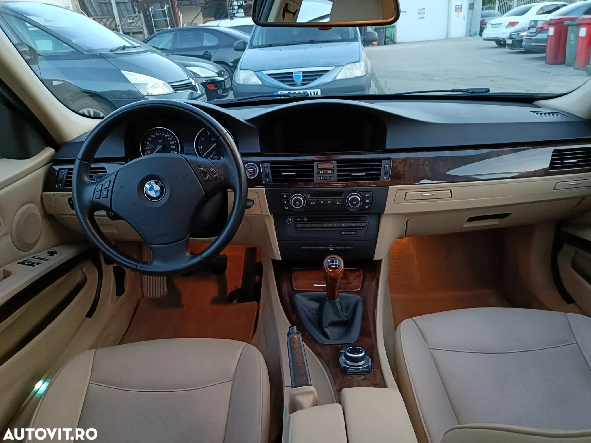 BMW Seria 3 325i - 20