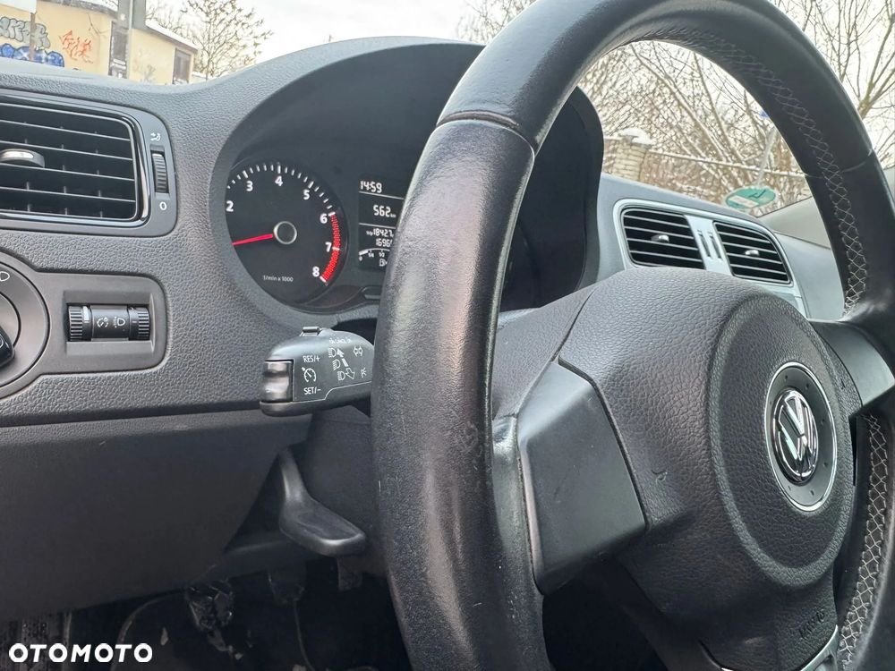 Volkswagen Polo 1.2 TSI Blue Motion Technology MATCH - 21