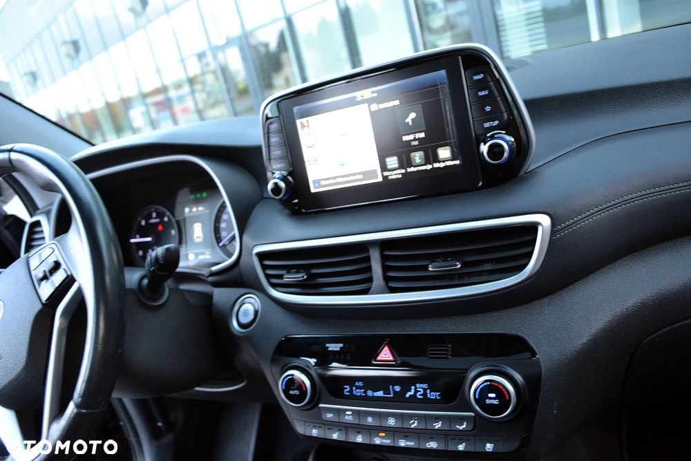 Hyundai Tucson 2.0 CRDI 4WD Automatik Premium - 33