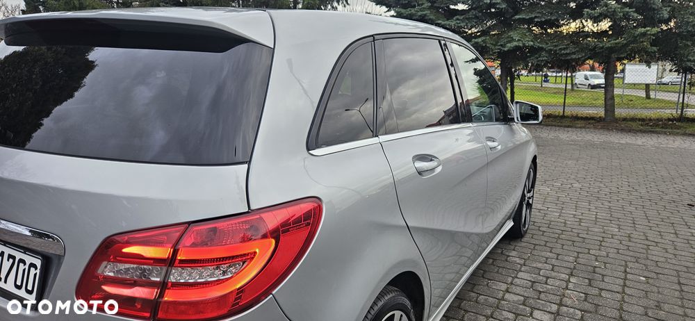 Mercedes-Benz Klasa B 200 (BlueEFFICIENCY) 7G-DCT - 17