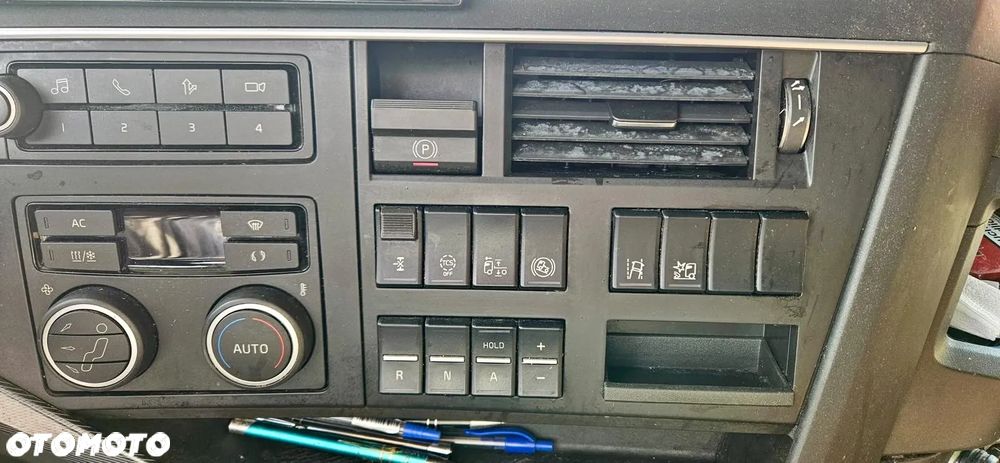 Volvo FH 500 I SAVE MEGA - 12