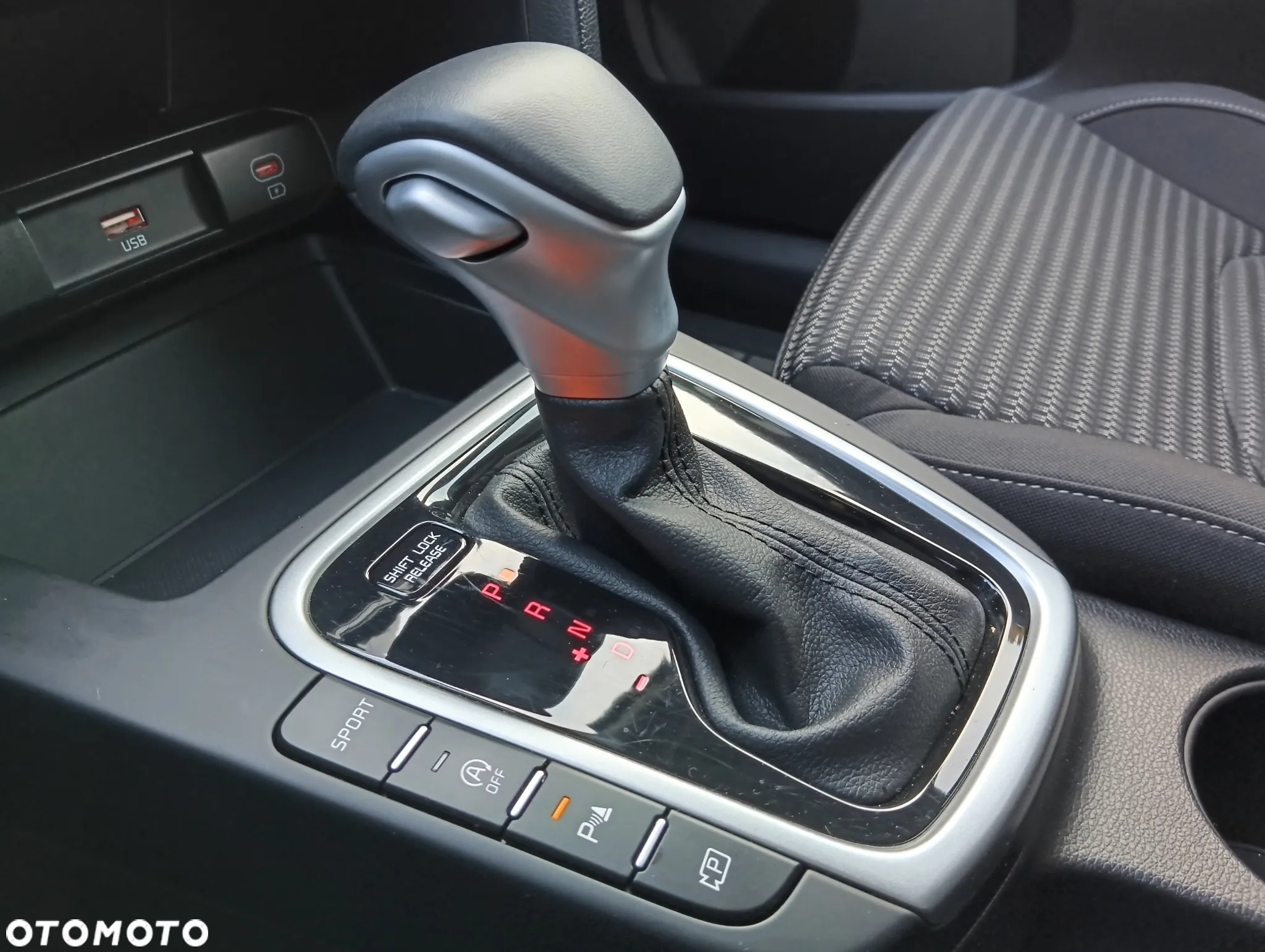 Kia Ceed 1.5 T-GDI M DCT - 20