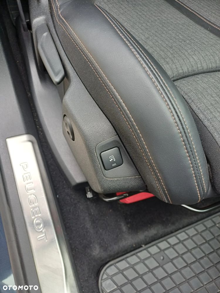 Peugeot 5008 BlueHDi 130 EAT8 GT - 32