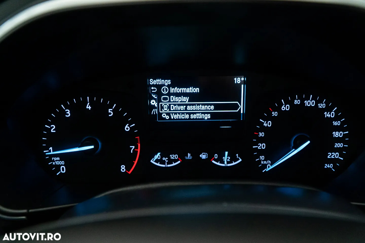 Ford Focus 1.0 EcoBoost Trend Edition - 31
