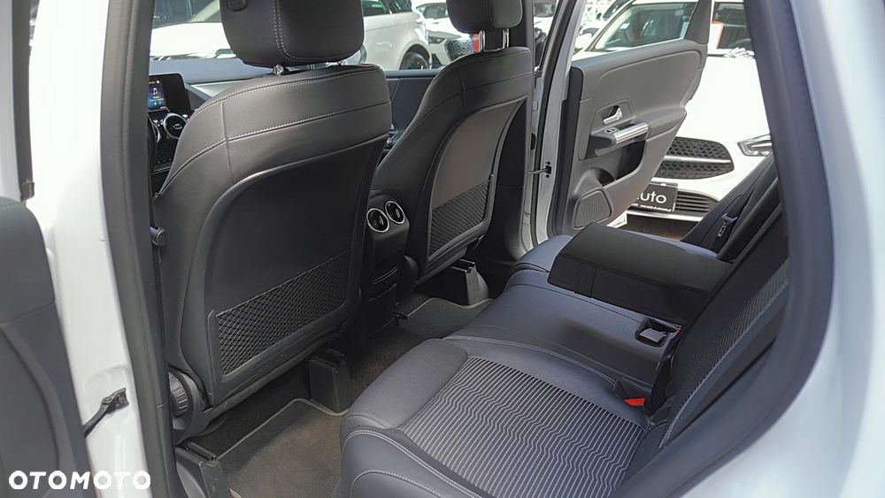 Mercedes-Benz Klasa B 180 7G-DCT - 17