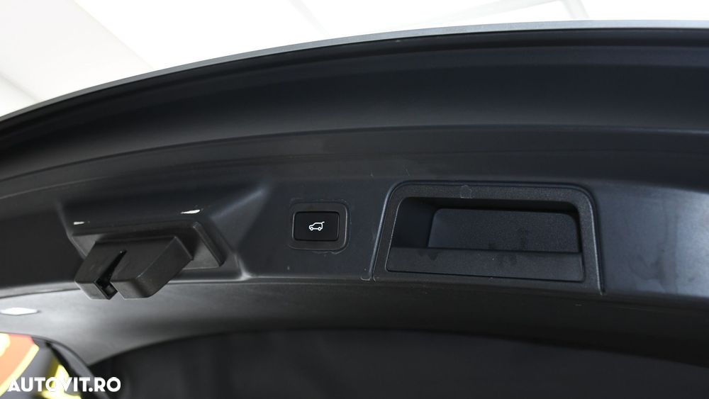 Land Rover Range Rover Velar 2.0 D200 MHEV Dynamic SE - 22