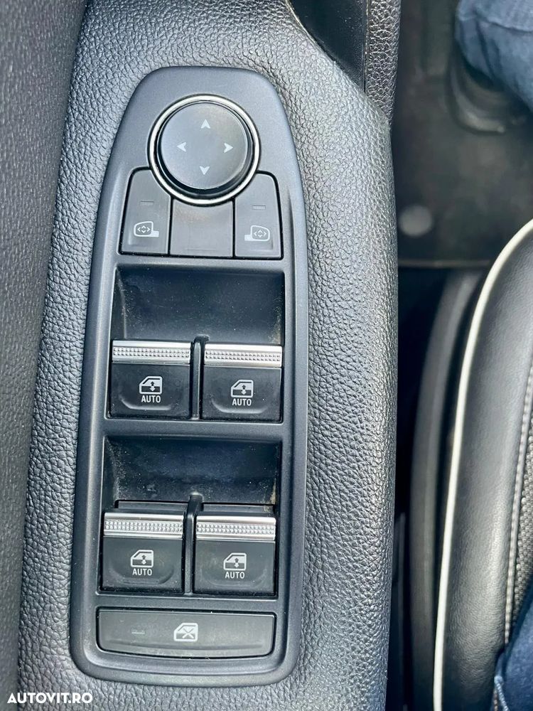 Renault Captur MHEV 140 EDC Techno - 13