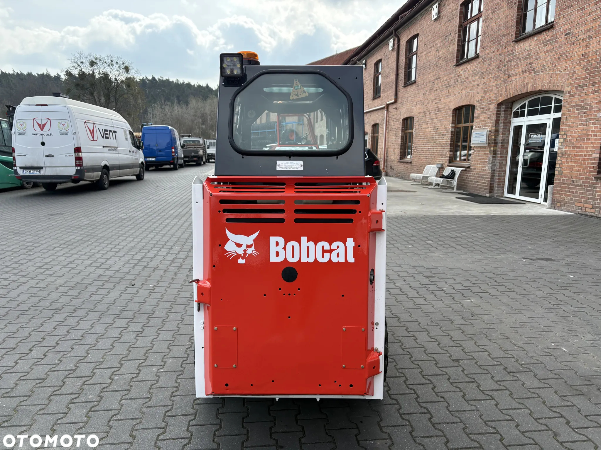Bobcat S70 - 4