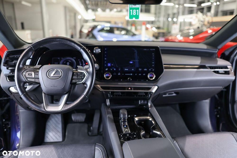 Lexus RX - 6