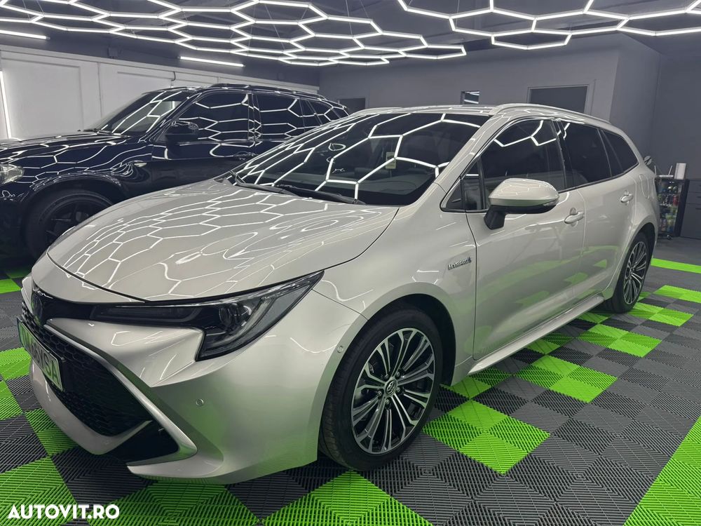 Toyota Corolla - 4