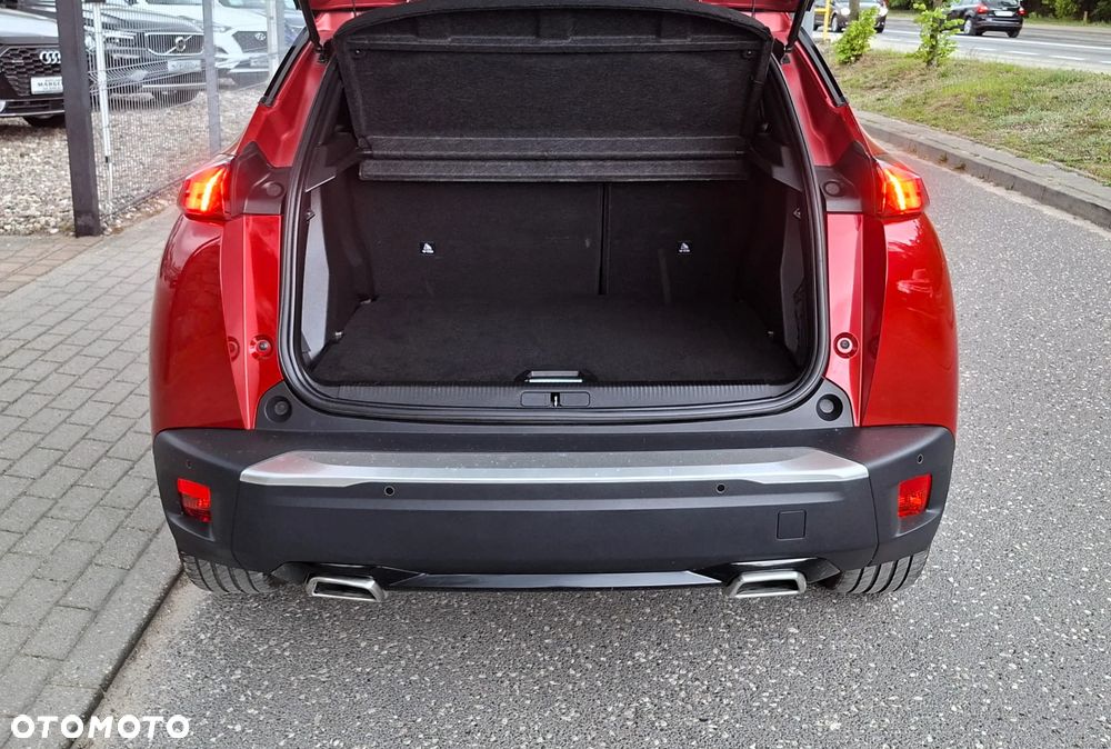 Peugeot 2008 PureTech 130 EAT8 GT - 38