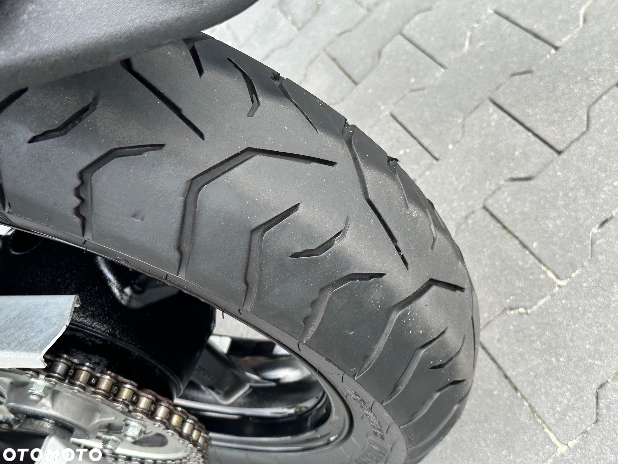 Suzuki V-STROM - 30