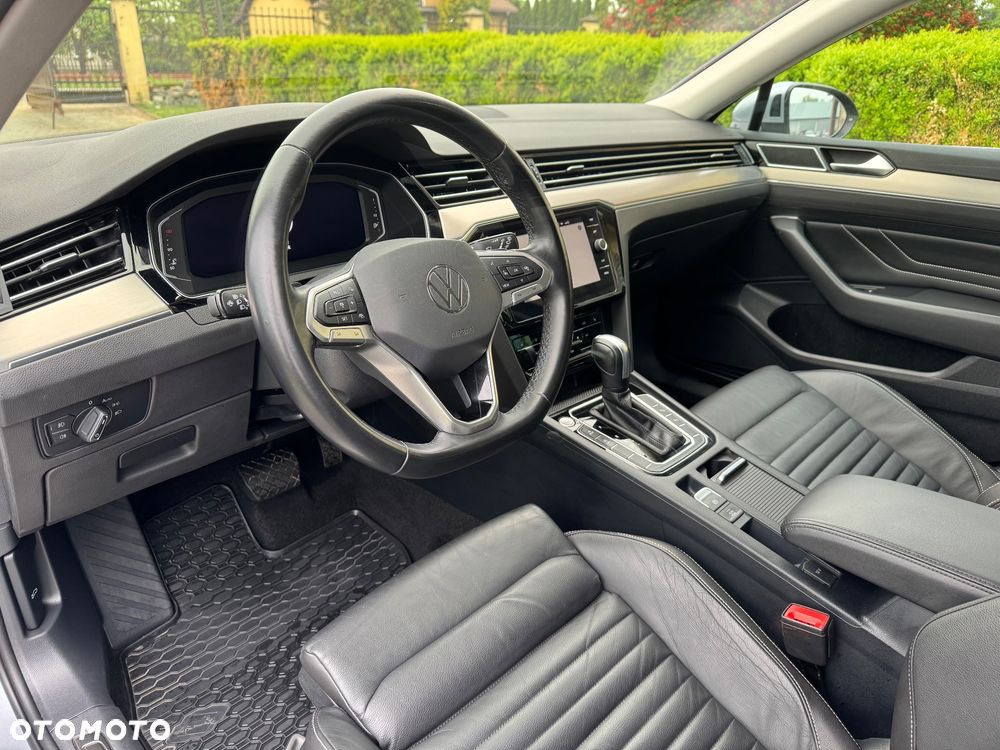 Volkswagen Passat 2.0 TDI EVO Elegance DSG - 13