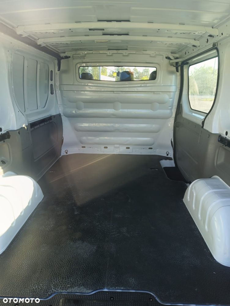 Opel Vivaro - 7